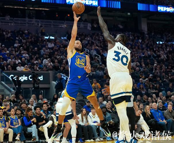 伤停16天复出就轰39+6三分！库里末节14分尽力局 勇士太需要交易